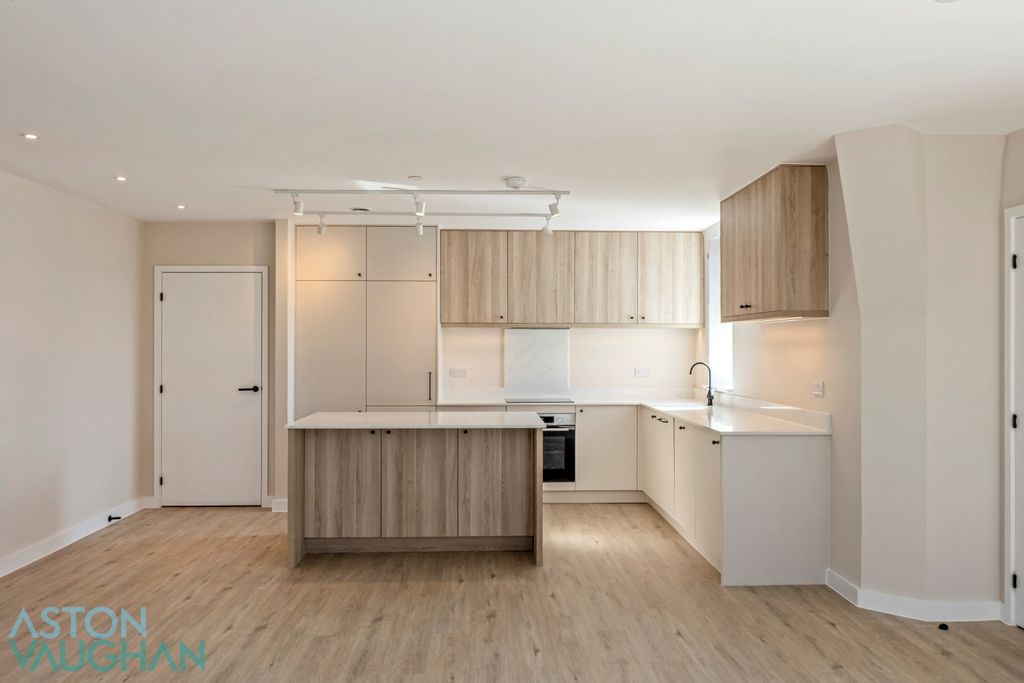 Additional image 14 of 3 bed flat for salePenthouse, Apartment 9, Botanica House, Hove BN3