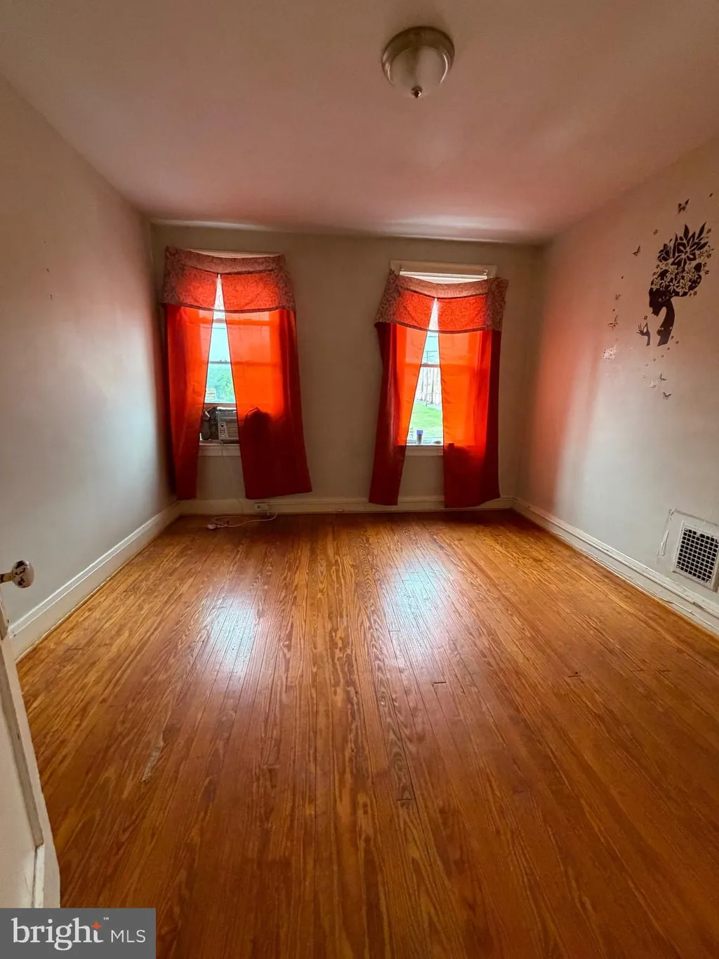 2807 E Biddle Street, Baltimore, MD 21213