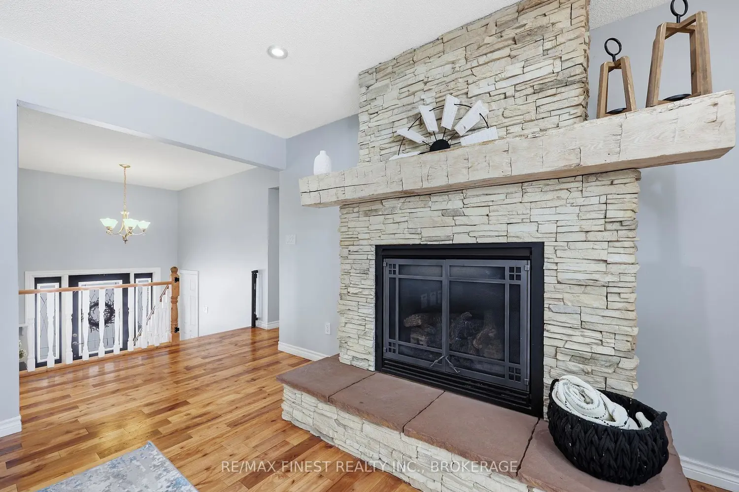 2518 Rideau Ferry Road photo 5