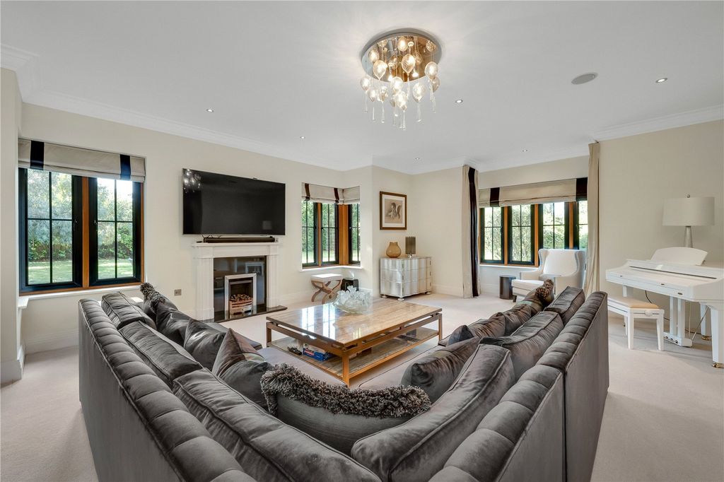 Additional image 8 of 7 bed detached house to rentChavey Down Road, Winkfield Row, Bracknell, Berkshire RG42