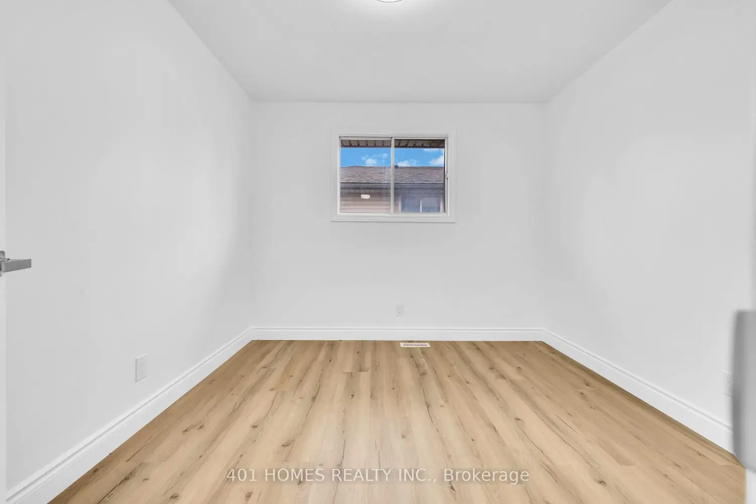 Additional image 9 of 10540 Halstead Crescent