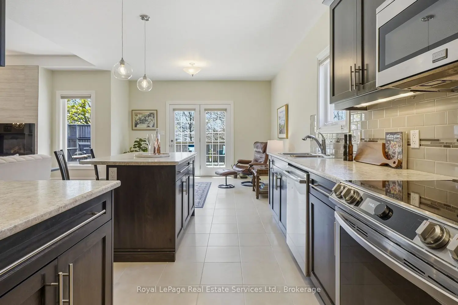 Additional image 6 of 35 Maplehurst Crescent