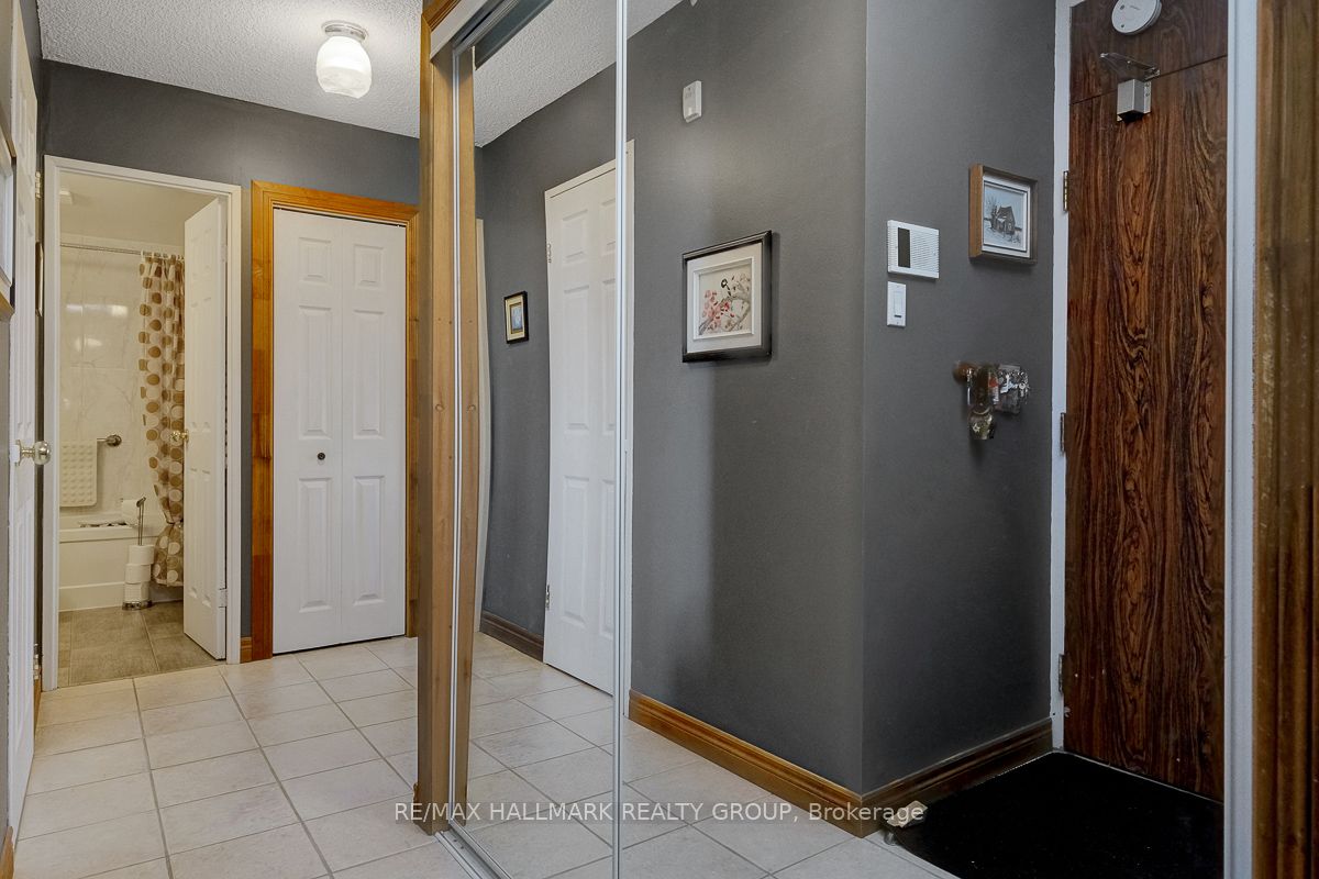 Additional image 6 of 414-2020 Jasmine Crescent, Ottawa, ON, K1J 8K5