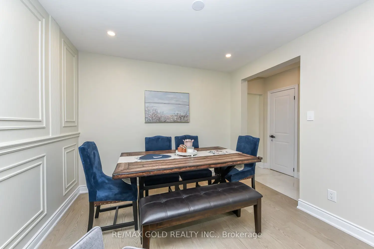 Additional image 7 of 7595 Wrenwood Crescent