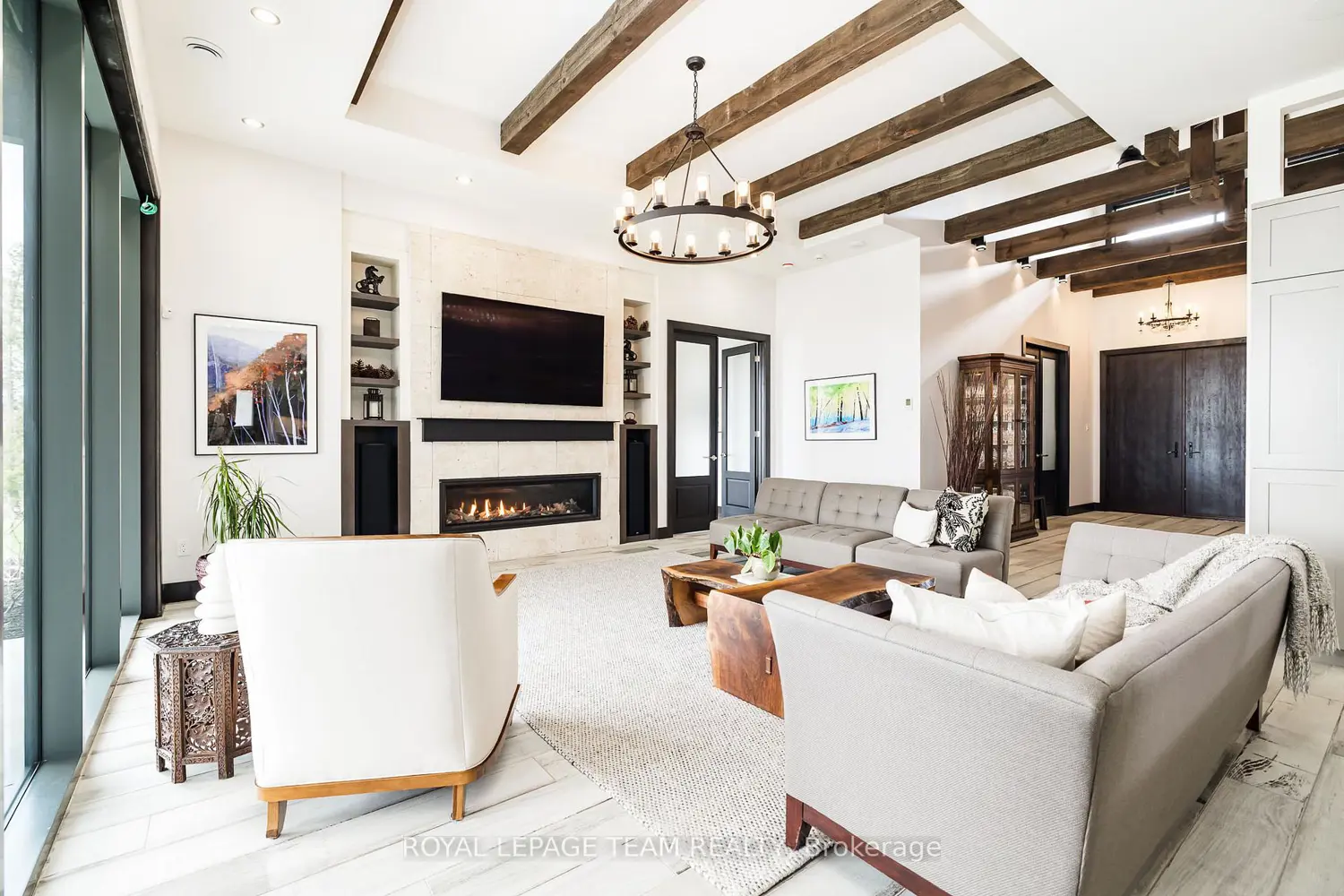 153 Adrien Street photo 3
