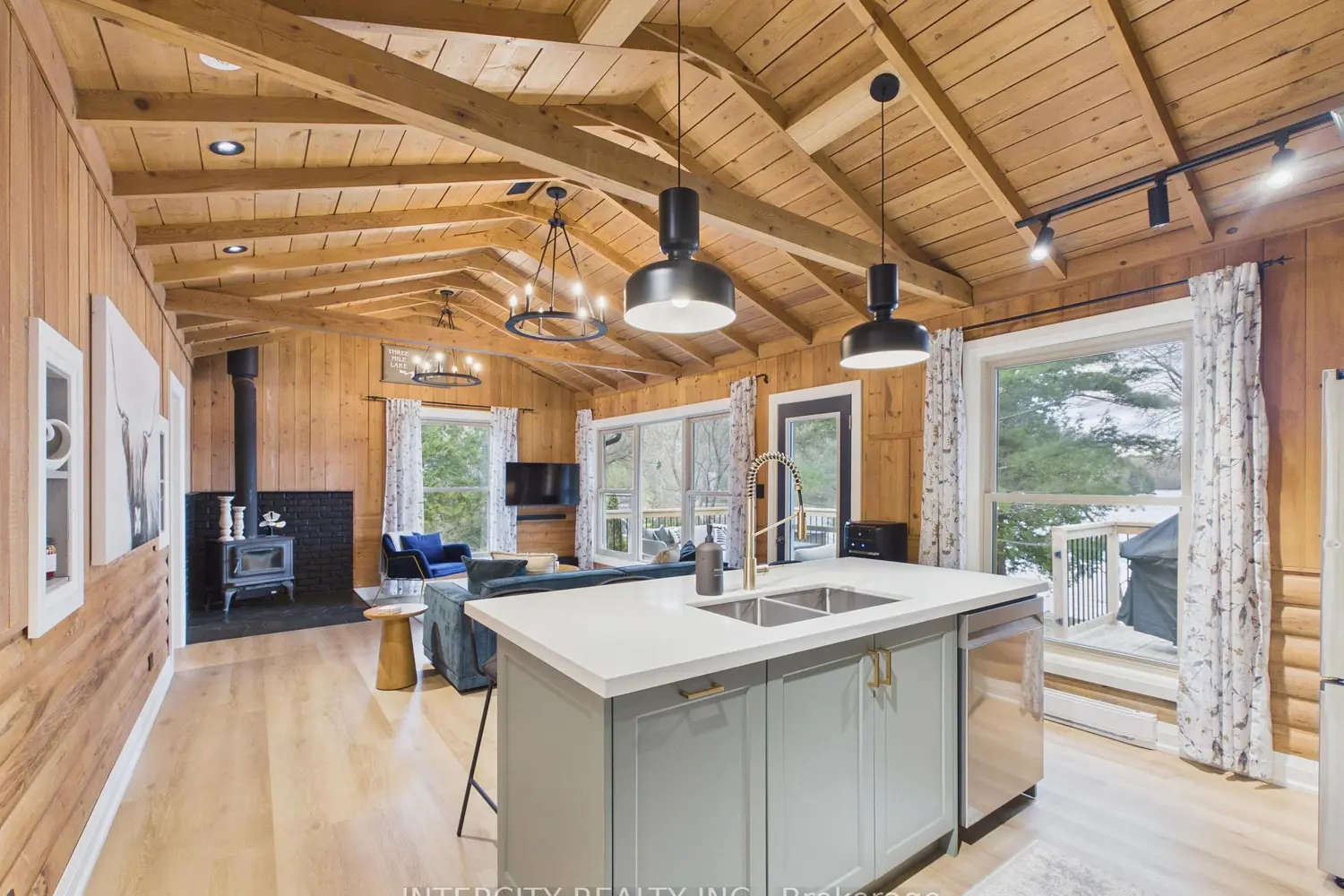 Additional image 6 of 1052 Cove Road 3