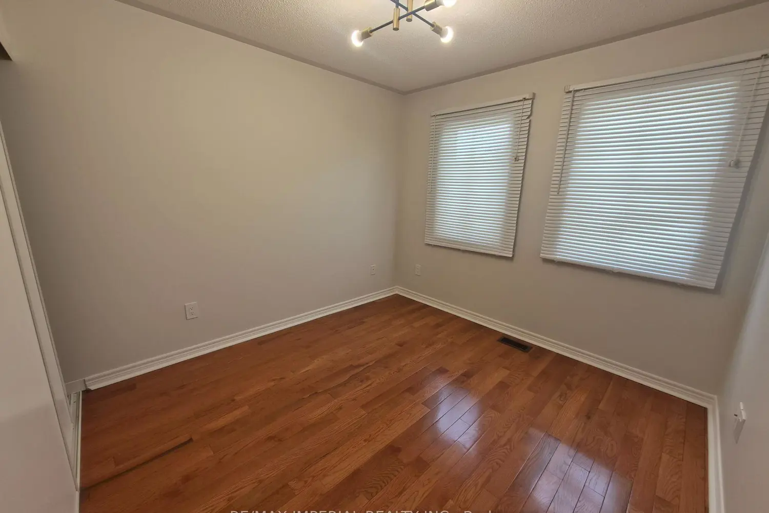 Additional image 9 of 29 Mansard Drive