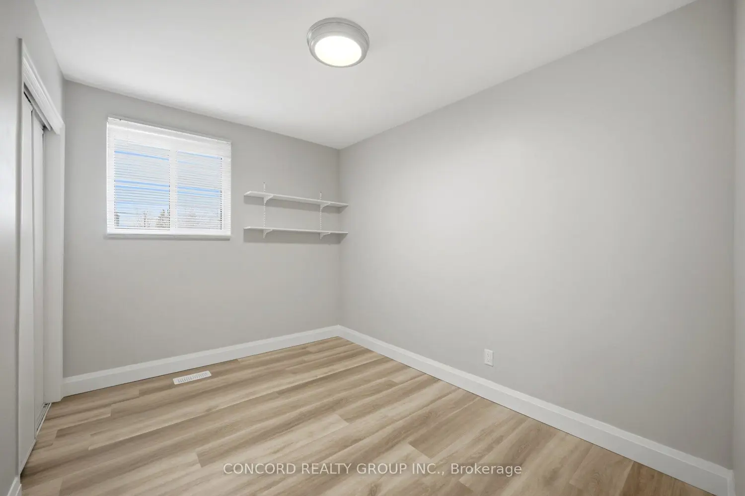 Additional image 12 of 497 Phillip Murray Avenue