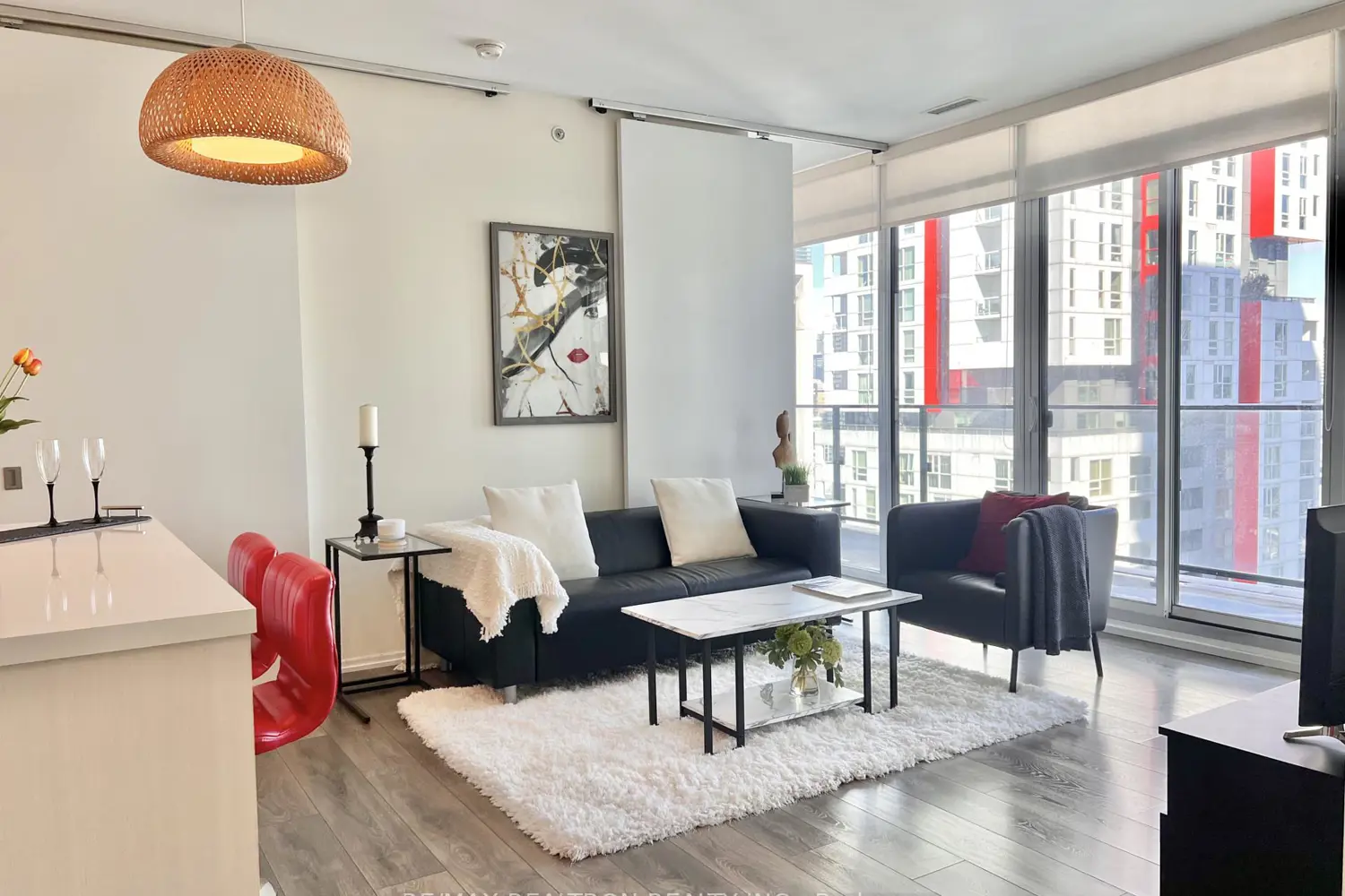 125 Peter Street 2708 photo 2