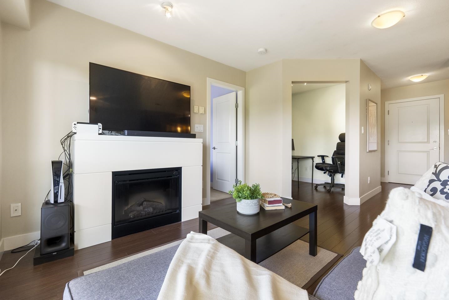 Additional image 6 of 414-15735 Croydon Drive, Surrey, BC, V3S 2L5