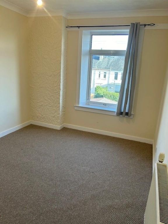 Additional image 8 of 3 bed terraced house to rentEsslemont Avenue, Glasgow G14