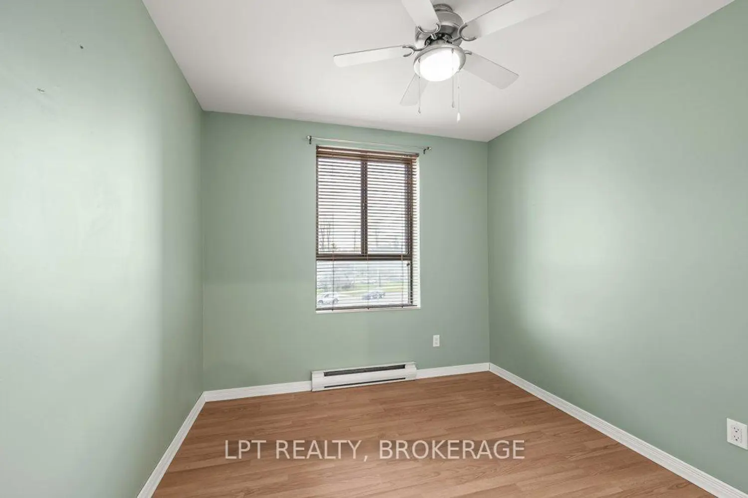 Additional image 5 of 17 Eldon Hall Place 303