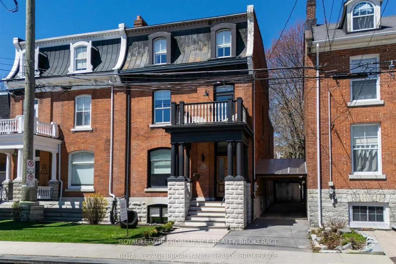 28 Wellington Street