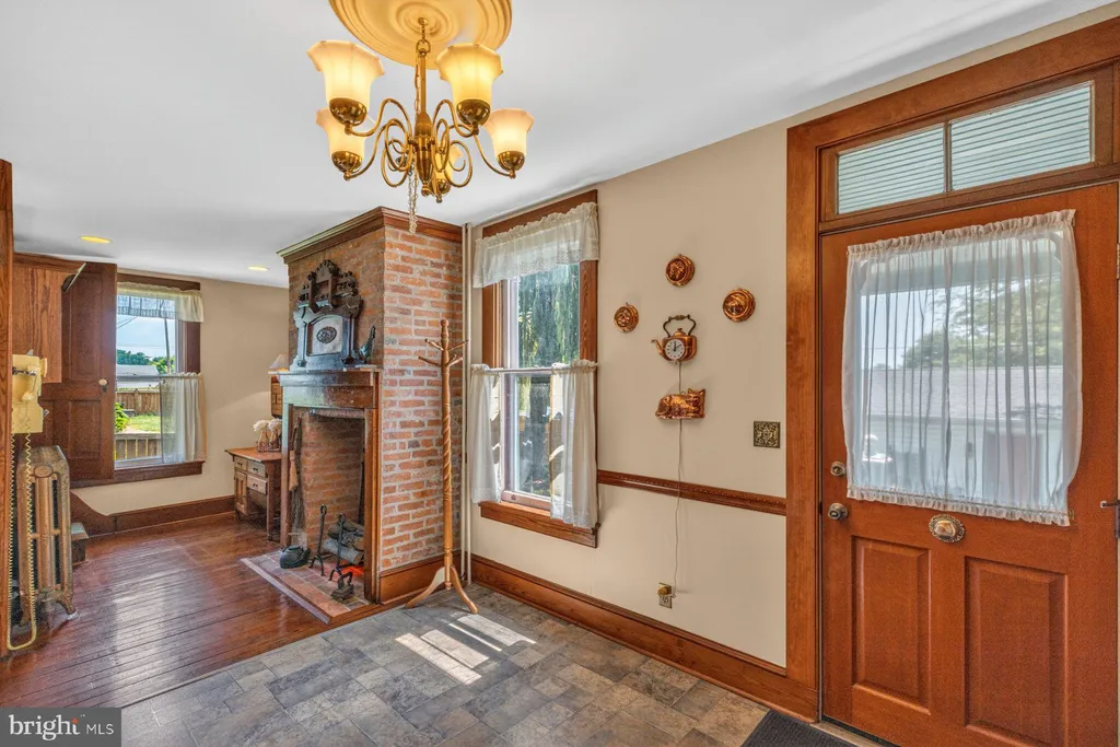 Additional image 4 of 307 Church Street, New Windsor, MD 21776