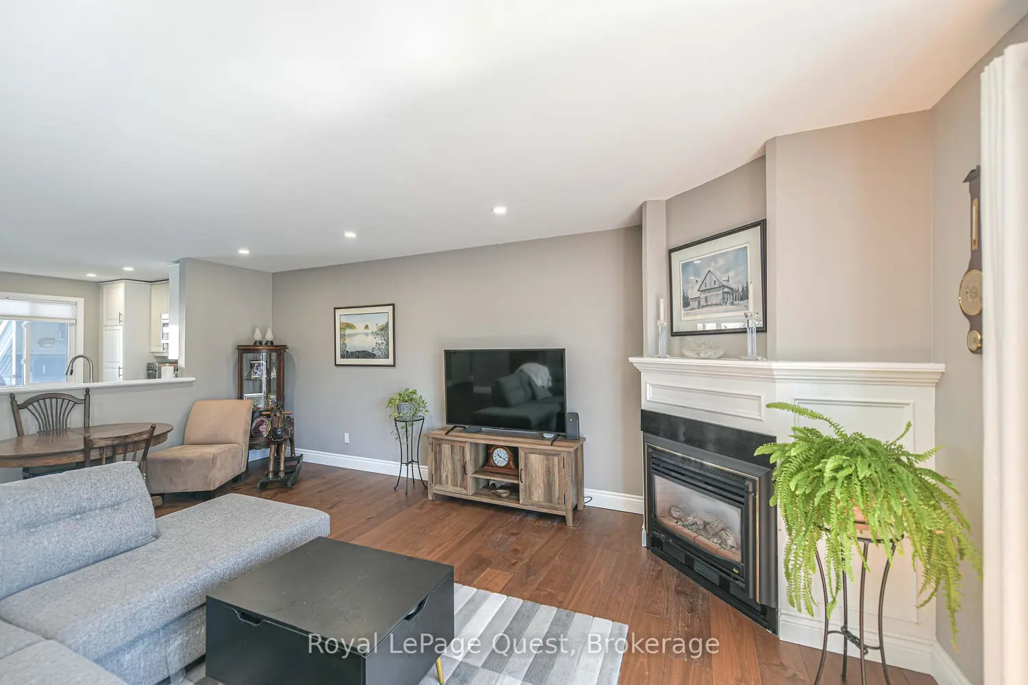 Additional image 4 of 585 Atherley Road 202