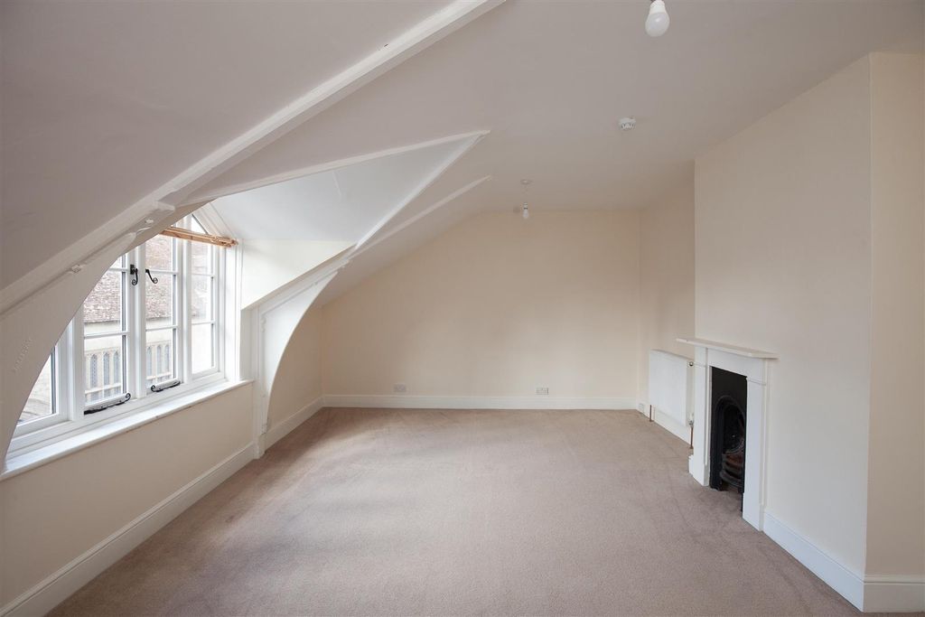 Additional image 2 of 3 bed flat to rentCrane Street, Salisbury SP1