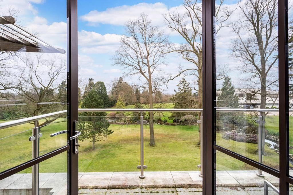 Additional image 4 of 2 bed flat to rentCharters Road, Sunningdale SL5