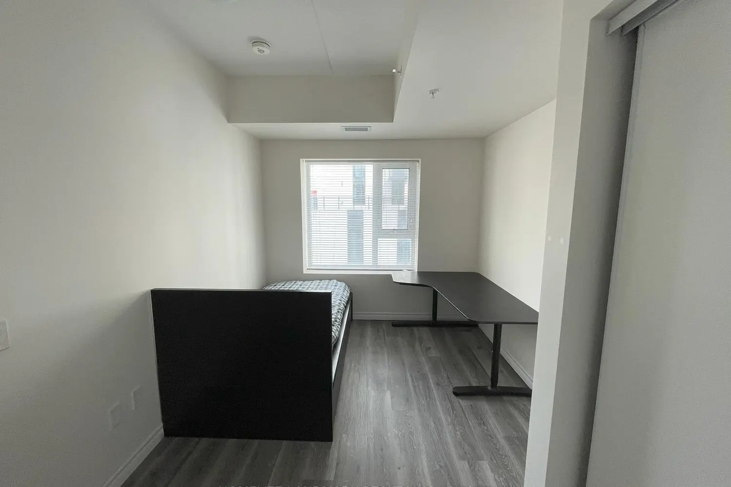 Additional image 8 of 246 Lester Street 602