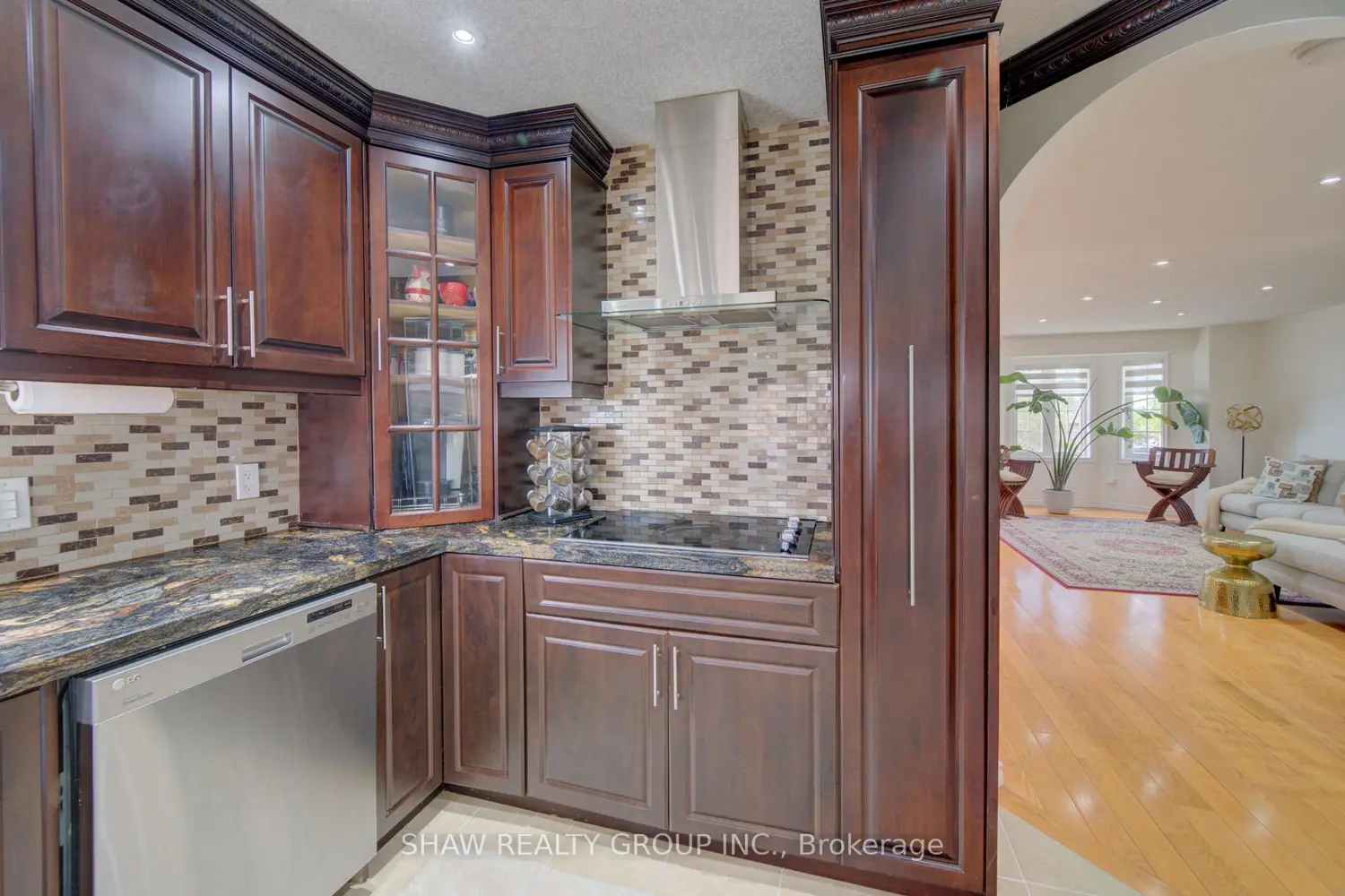 Additional image 8 of 32 Lena Crescent