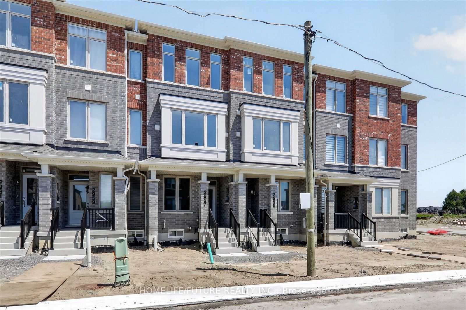 Additional image 2 of 2957 Gatestone Path, Pickering, ON, L1X 2R5