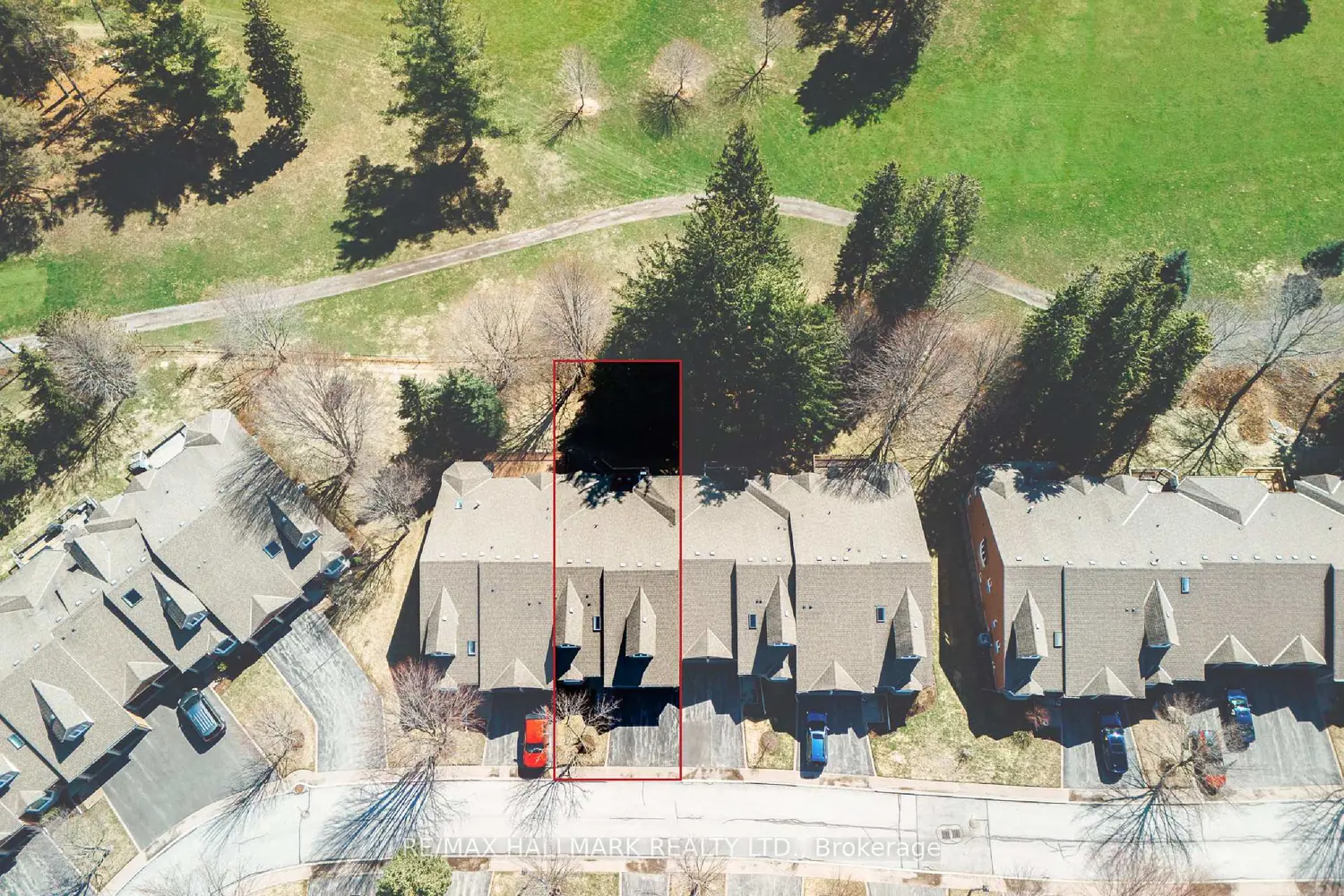 12 Fairway Lane photo 2