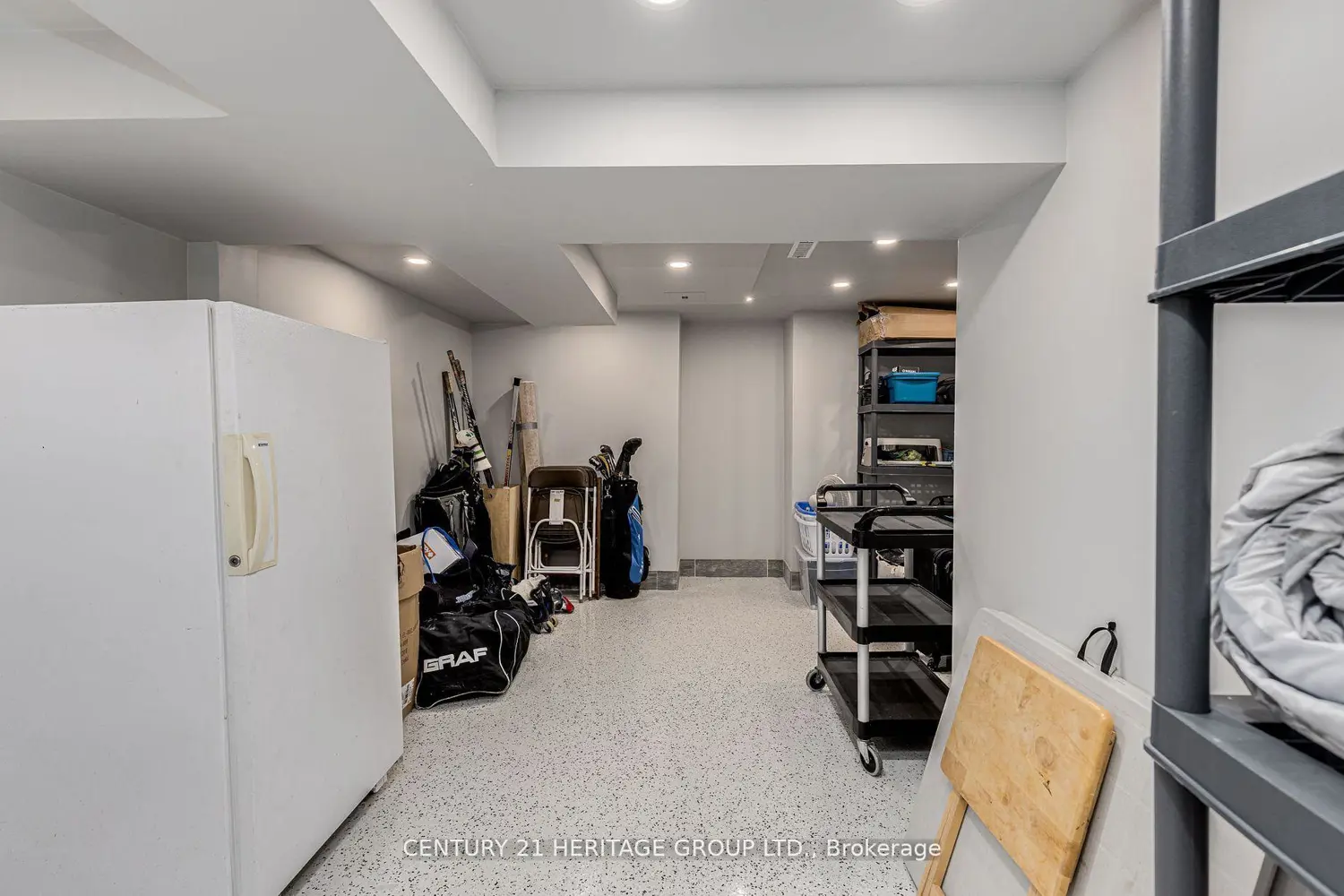 Additional image 14 of 673 Chaleur Place