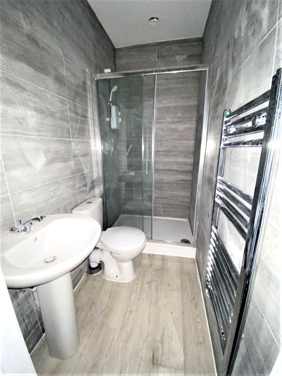 Additional image 5 of 2 bed flat to rentHigh Street, Barry CF62