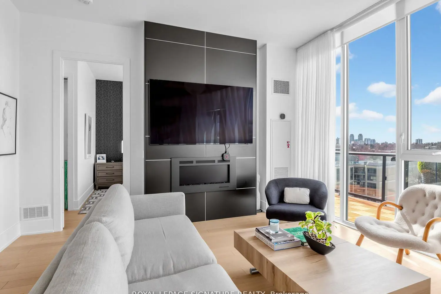 1 Belsize Drive Ph6 photo 2