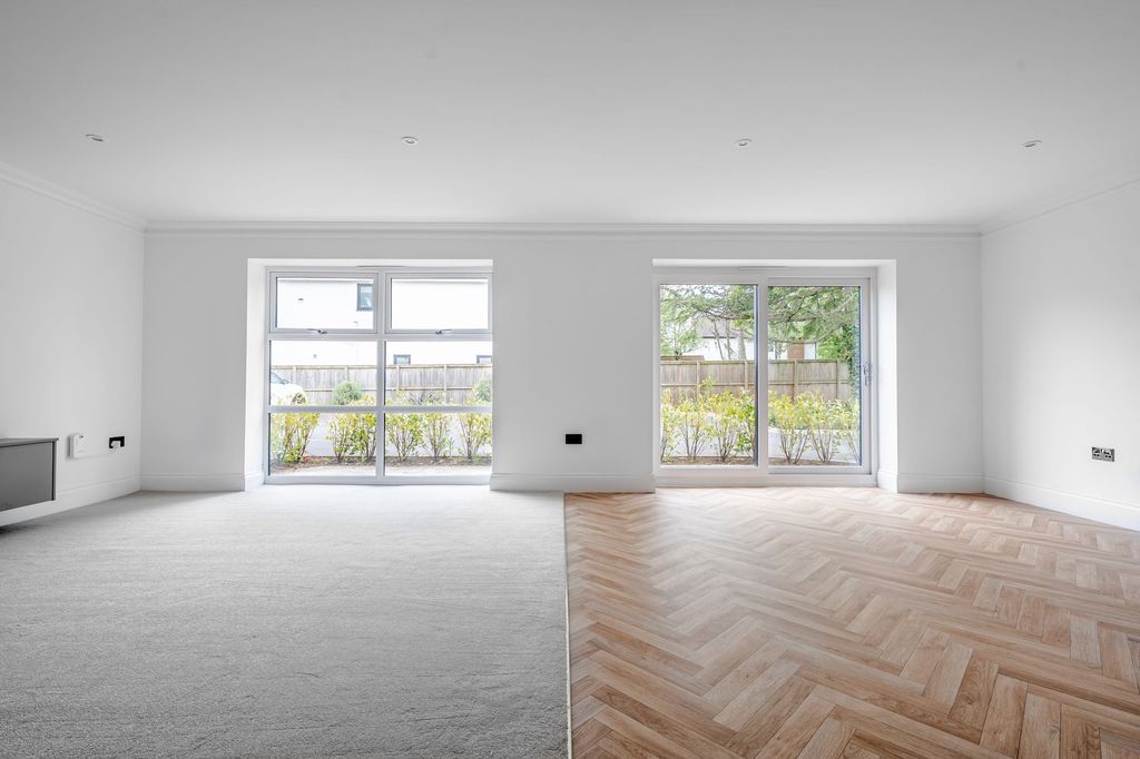 Additional image 4 of 2 bed flat to rentWayside Crescent, Harrogate HG2
