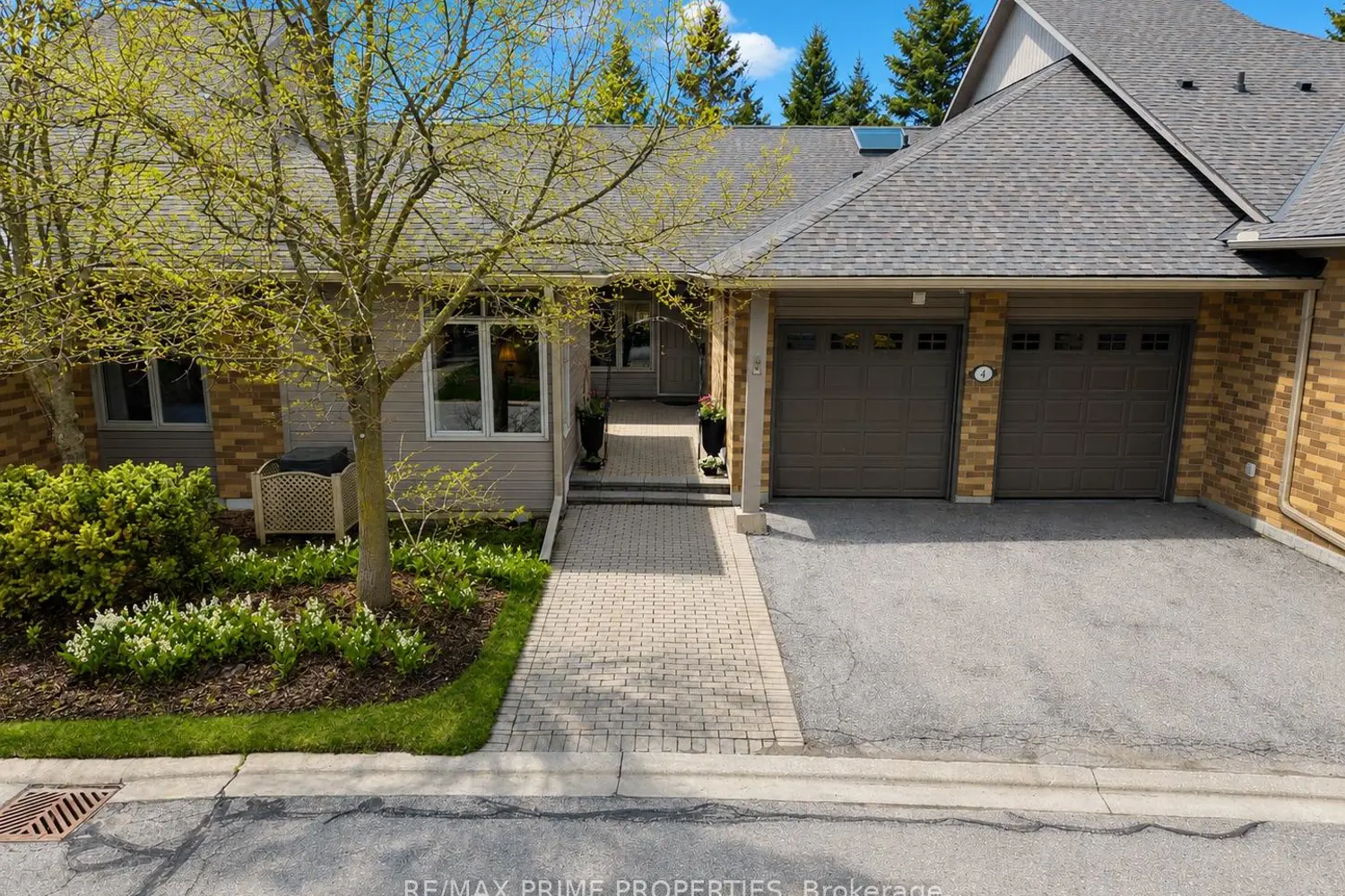 4 Colleen Bay Way