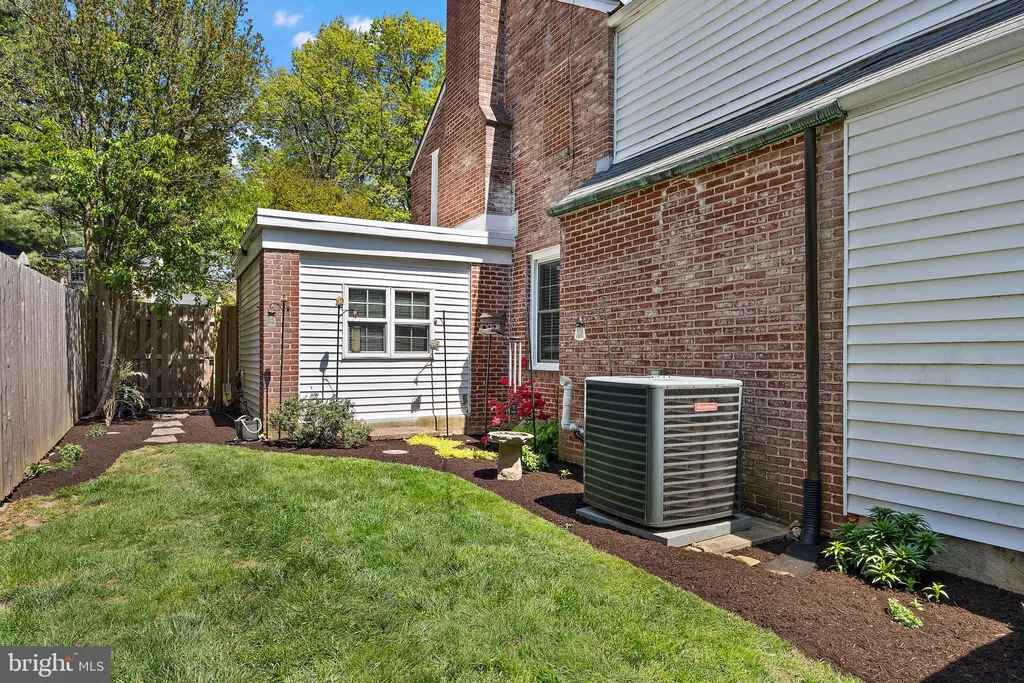 10 Vining Lane, Wilmington, DE 19807