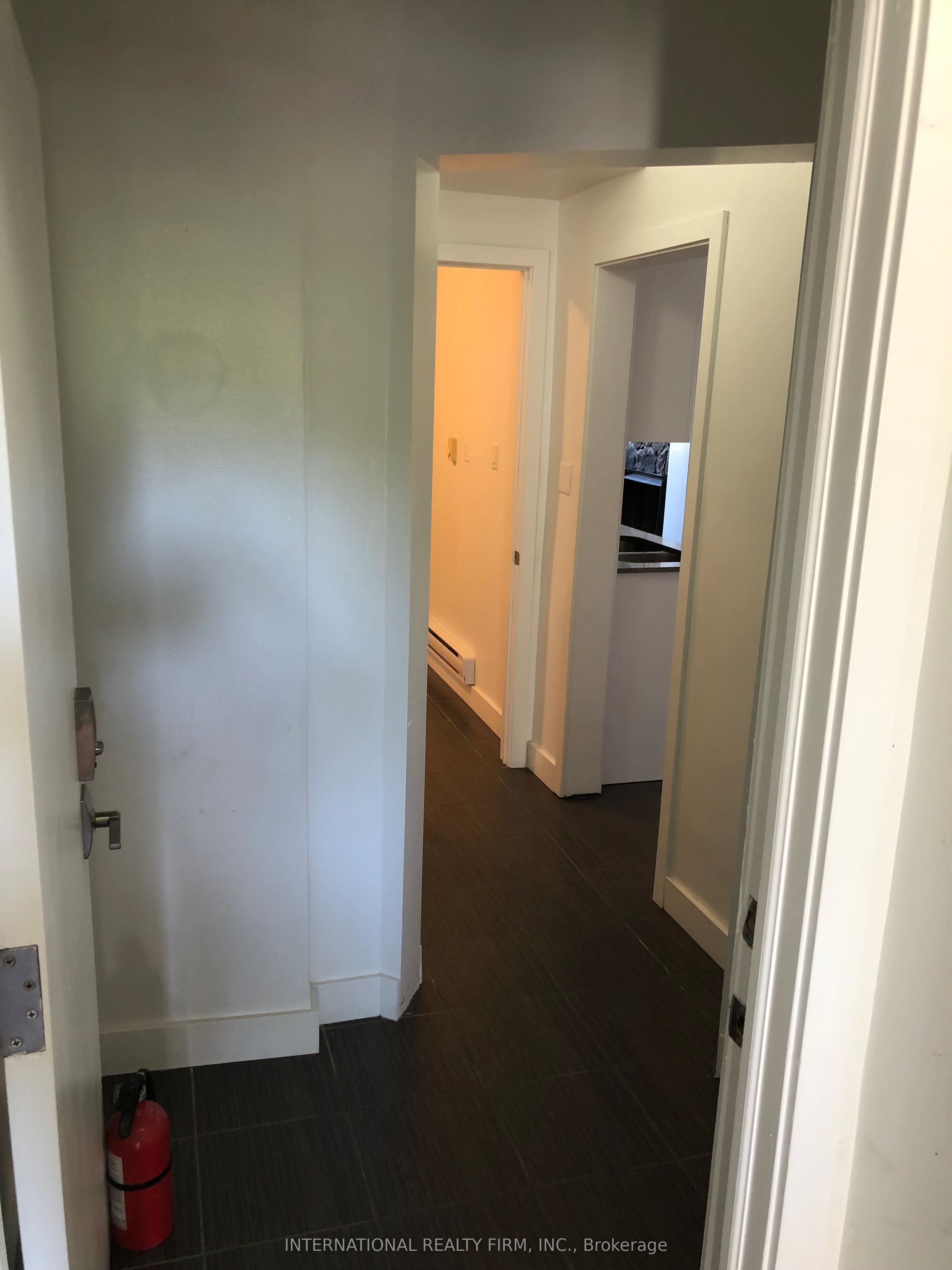 Additional image 3 of 1-159 Montrose Avenue, Toronto, ON, M6J 2T6