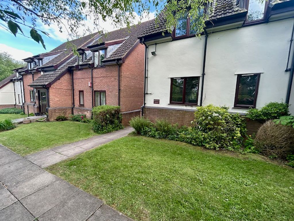 2 bed flat to rent2 Bedroom Flat To Rent, Marlborough Road, Swindon SN3
