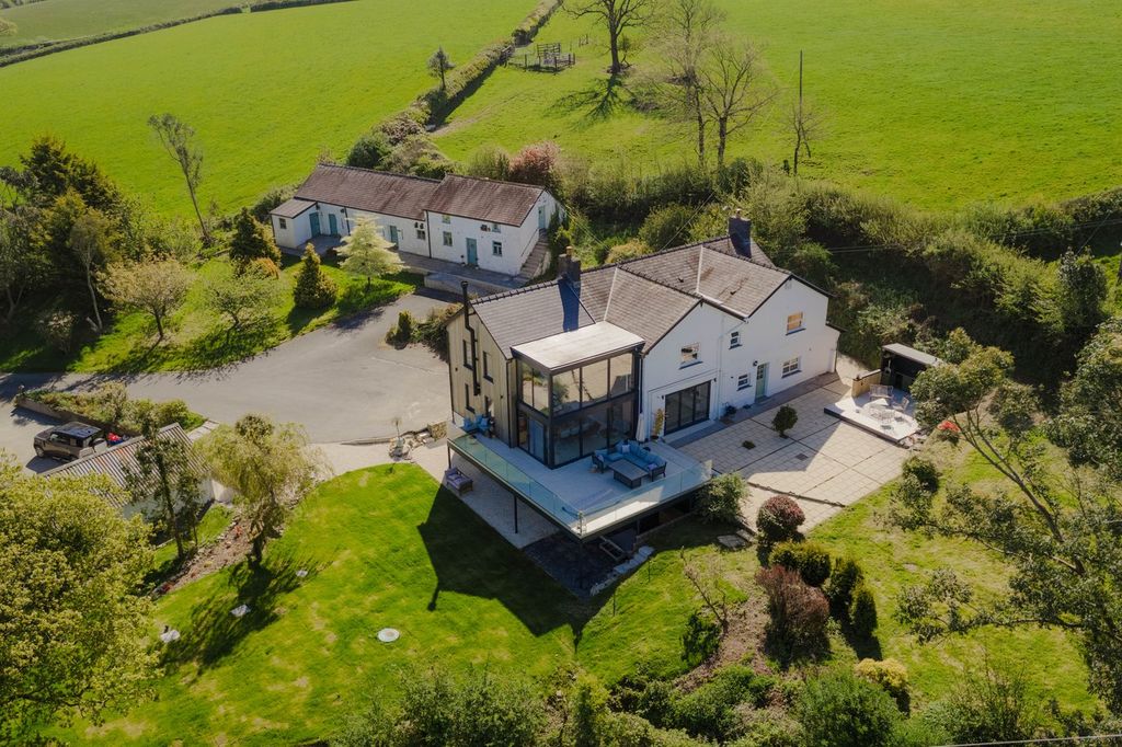 Additional image 3 of 4 bed detached house for saleLaugharne, Carmarthen SA33