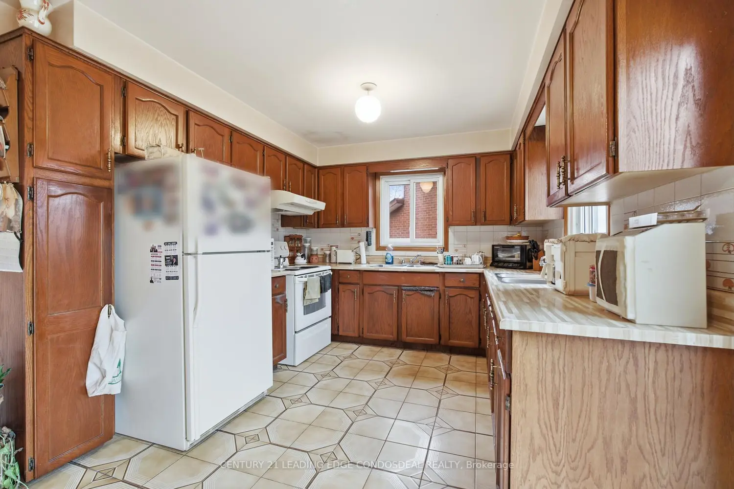 1 Whitley Castle Crescent photo 4