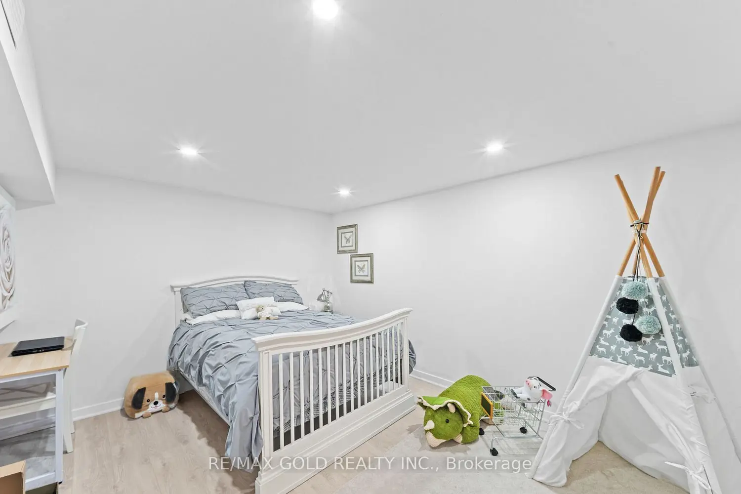 Additional image 16 of 128 Martindale Crescent