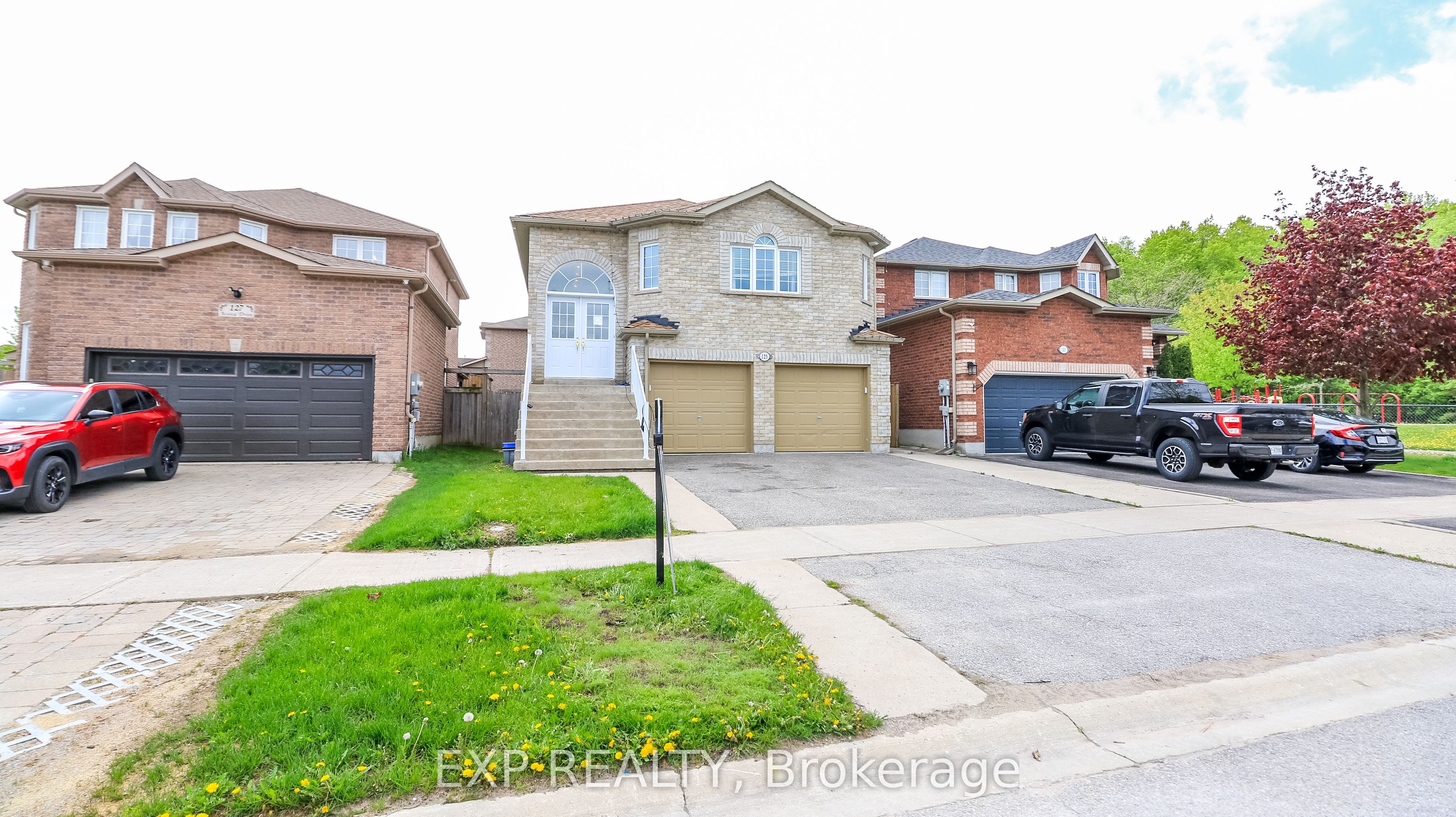 125 Jessica Drive, Barrie, ON, L4N 5Z5