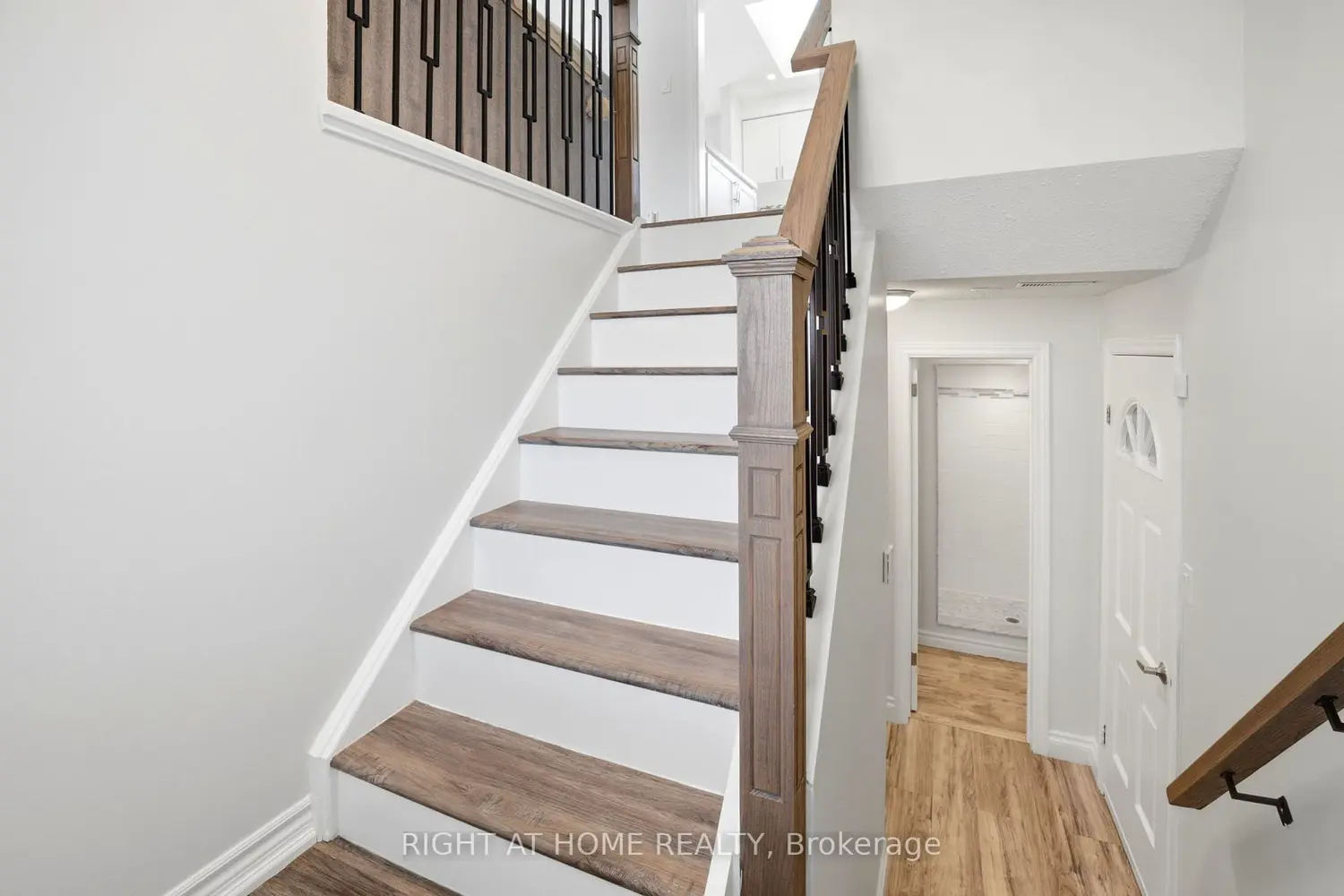 602 Willow Road photo 2