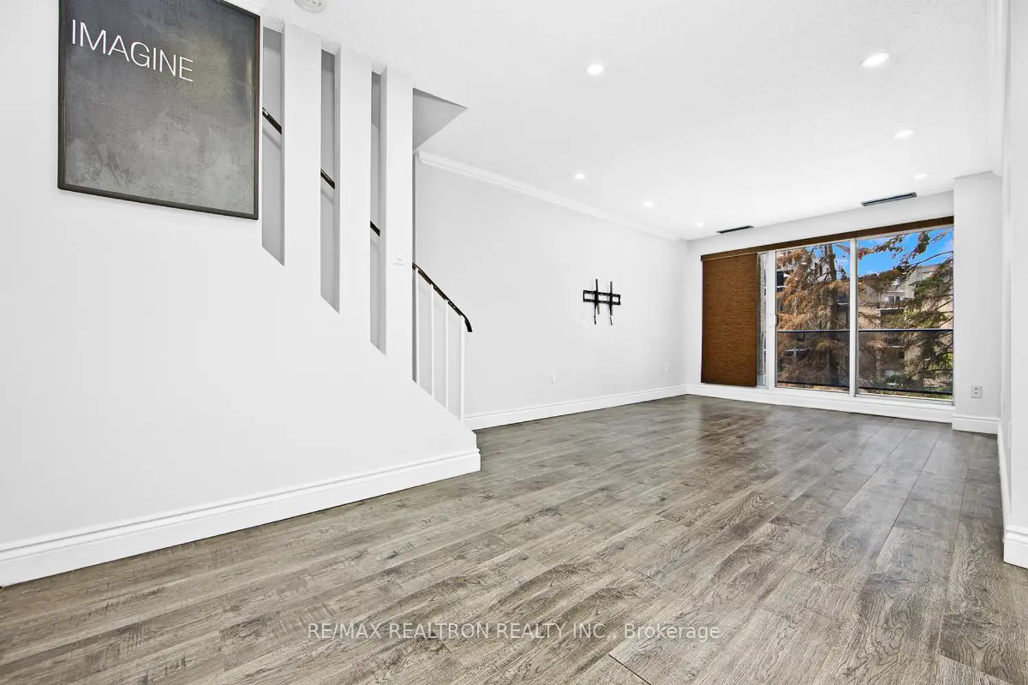 4001 Don Mills Road 235 photo 3