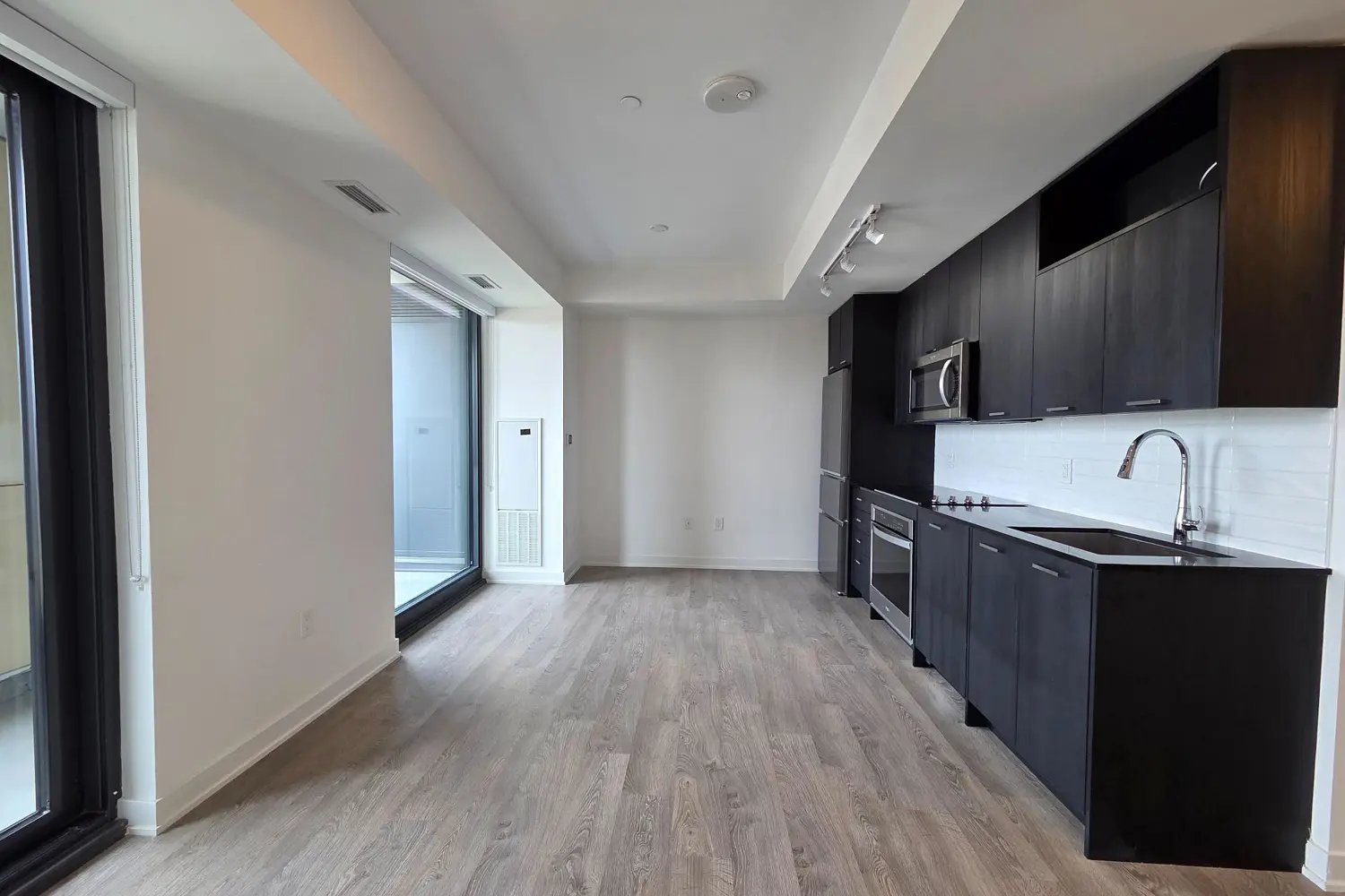Additional image 3 of 120 Eagle Rock Way 608