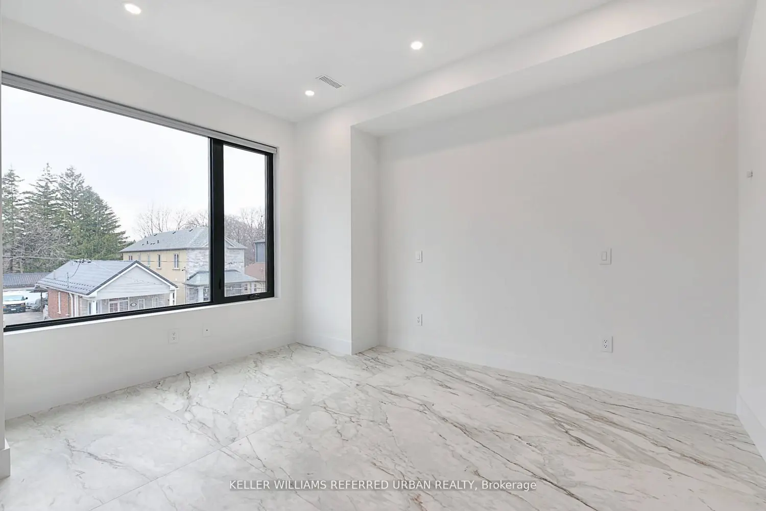 Additional image 8 of 613 Harvie Avenue