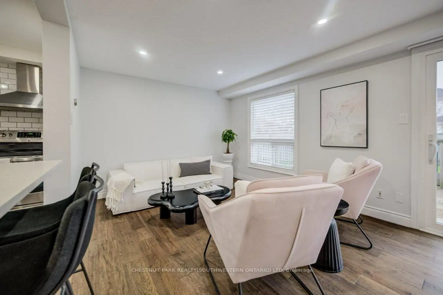 Additional image 6 of 255 Highbrook Crescent