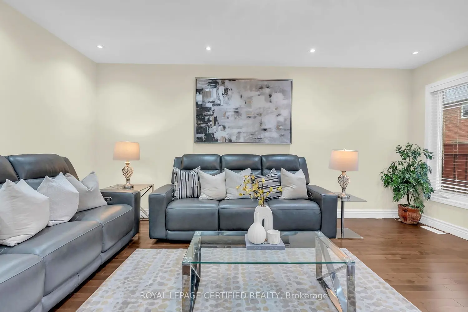 441 Cavanagh Lane photo 4