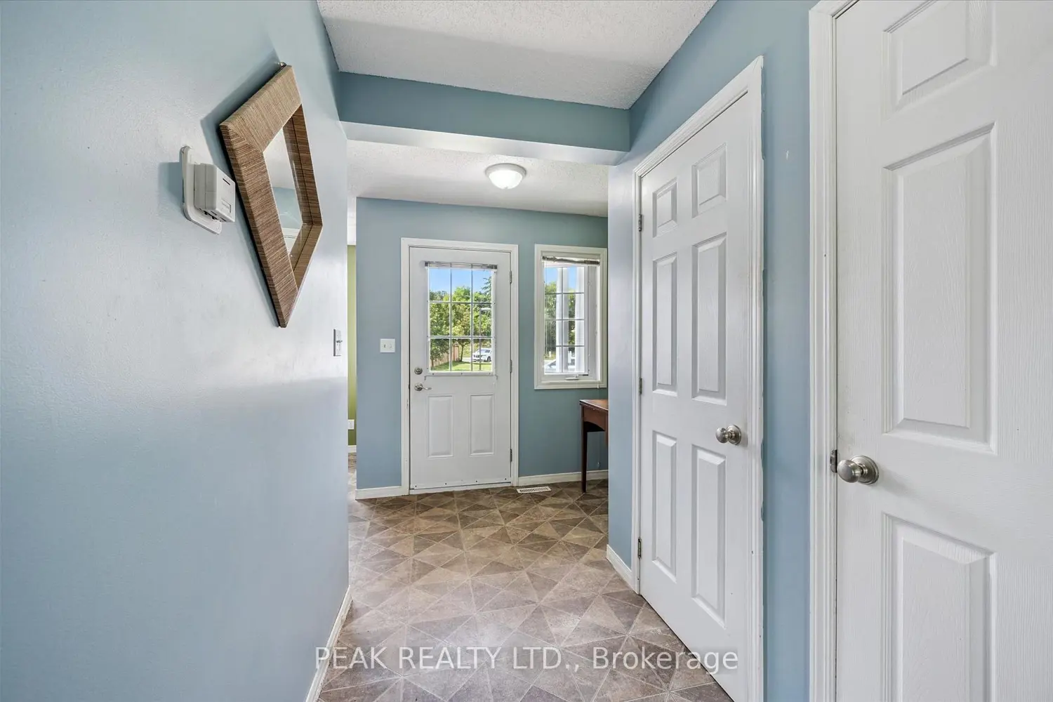Additional image 2 of 23 Howe Drive 8