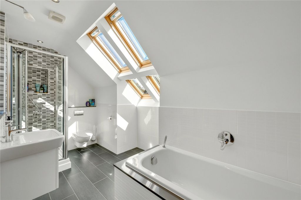 Additional image 18 of 7 bed detached house to rentChavey Down Road, Winkfield Row, Bracknell, Berkshire RG42