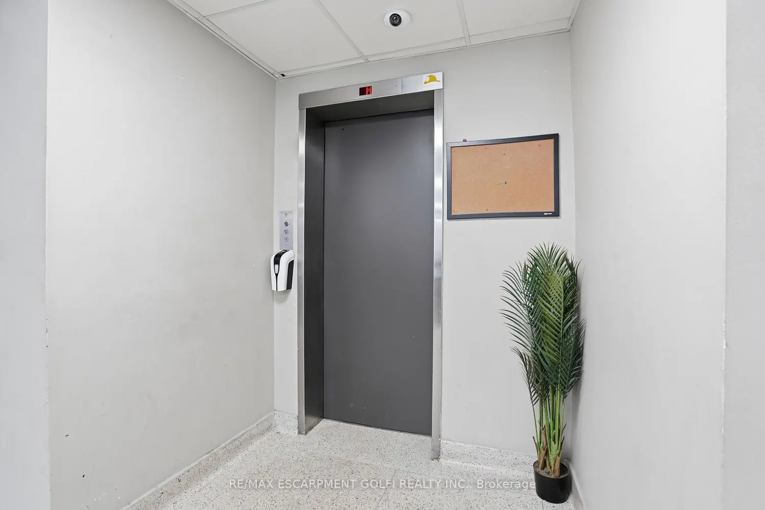 Additional image 4 of 30 Summit Avenue 303