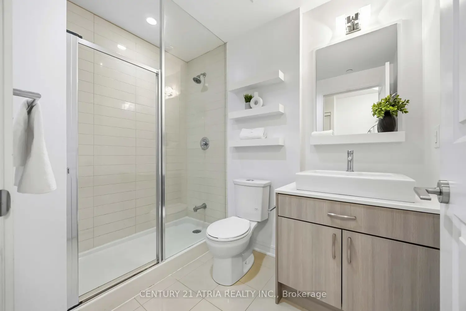 Additional image 16 of 9199 Yonge Street 518