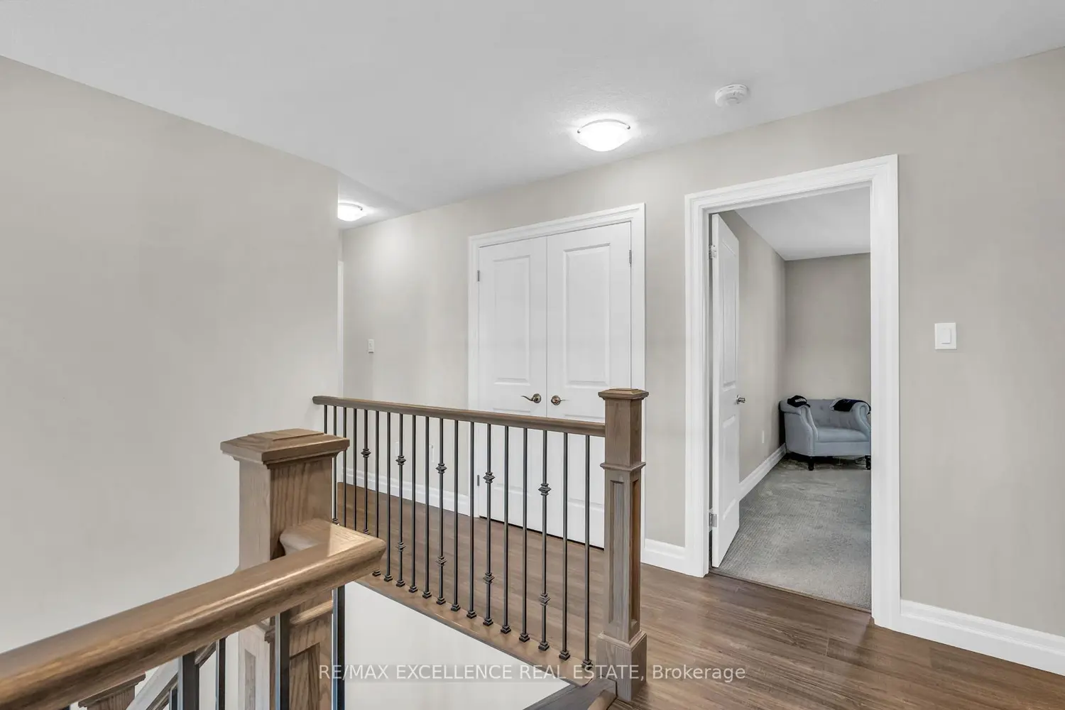 Additional image 8 of 1061 Eagletrace Drive 33