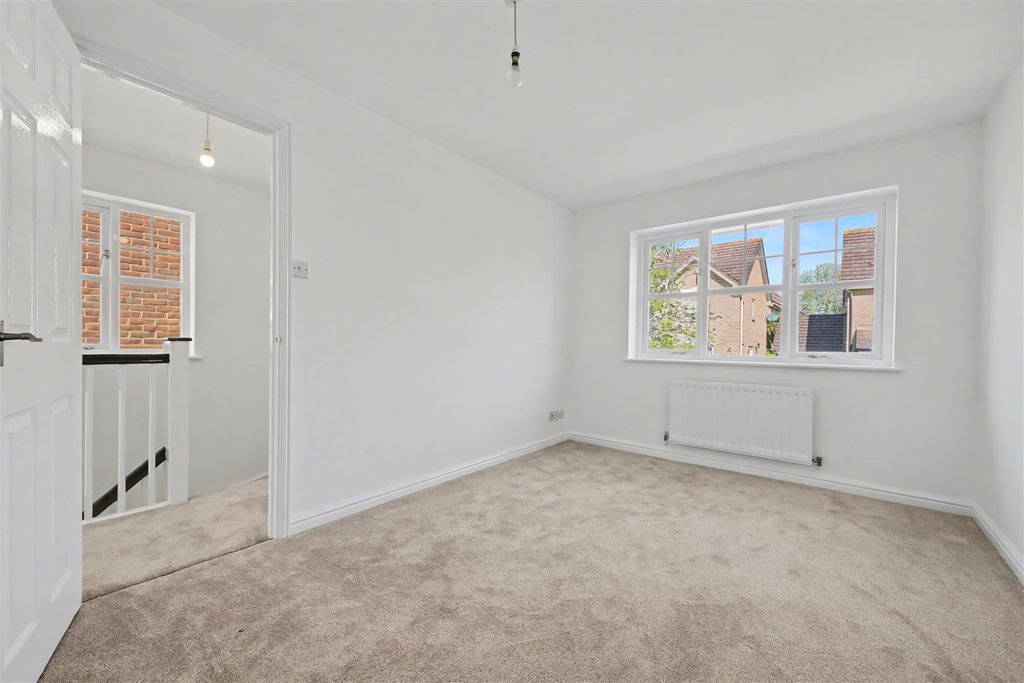 Additional image 6 of 3 bed semi-detached house for saleFielders Way, Shenley WD7