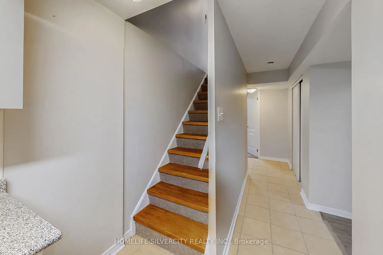 Additional image 15 of 6 Rouge Fairway Street